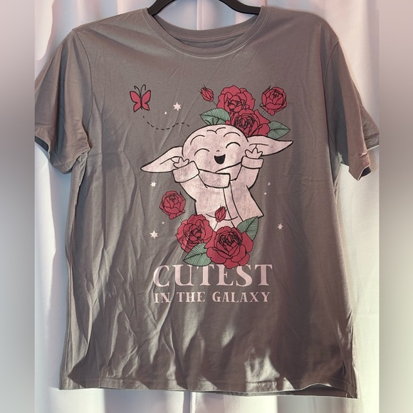 Woman's T-Shirt Star Wars Mandalorian Grogu Cutest In The Galaxy Size Xl